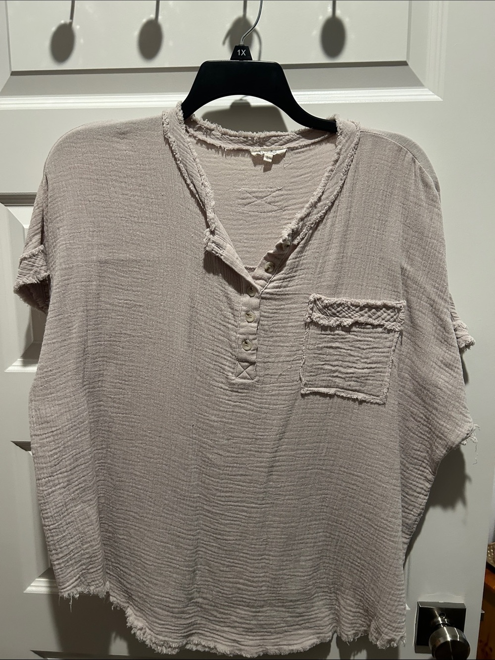 LA MIEL Frayed Gauze Henley Top in Light Taupe
